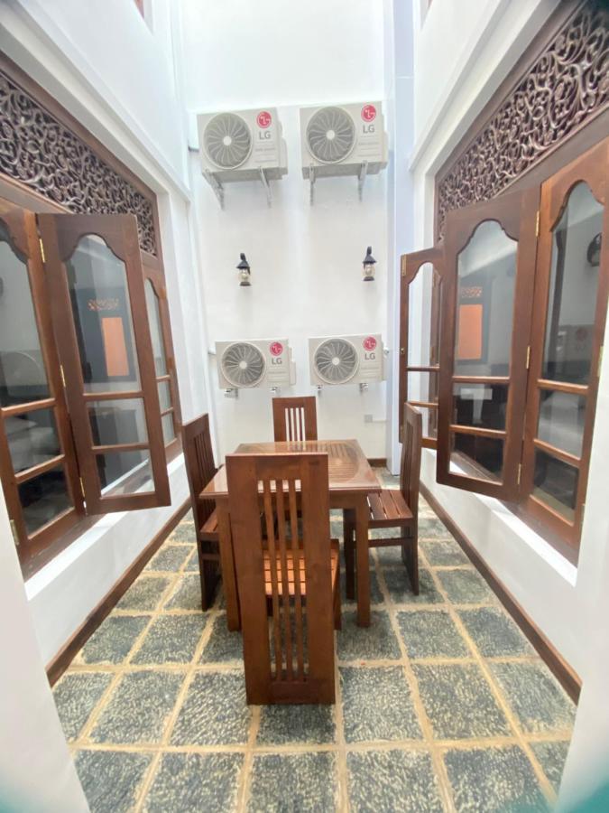 The Dutch Boutique Bed & Breakfast Гале Екстериор снимка