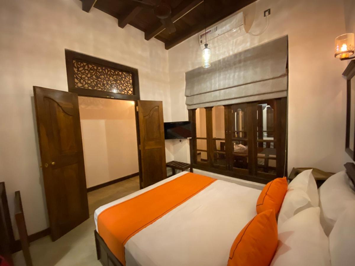 The Dutch Boutique Bed & Breakfast Гале Екстериор снимка