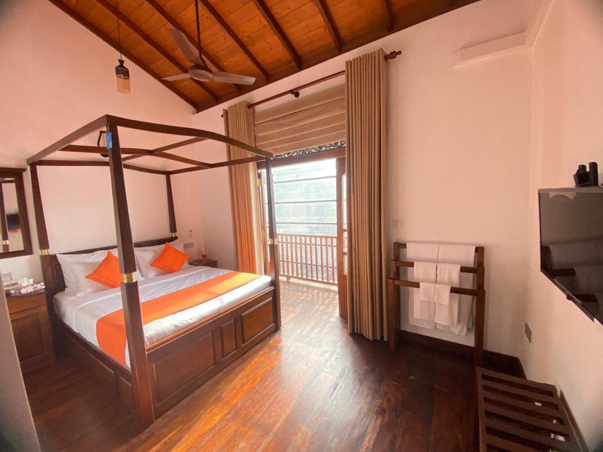 The Dutch Boutique Bed & Breakfast Гале Екстериор снимка