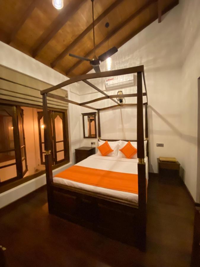 The Dutch Boutique Bed & Breakfast Гале Екстериор снимка